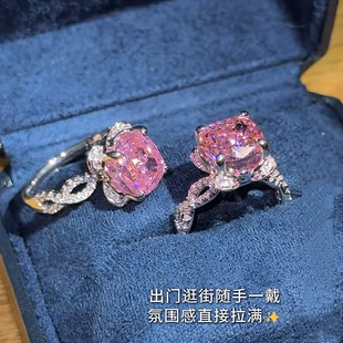 楠楠重工冰糖粉色戒指时尚轻奢高级感食指戒精致指环礼物盒造型