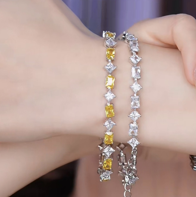 旭平彩宝系列几何长条方块冰糖手链女时尚轻奢小众精致高级感手饰