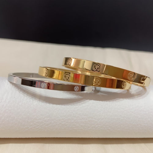 顶鼎泰牌泰国特色工艺品 龙婆瑞手镯2567 钛钢手镯可打开金色银色