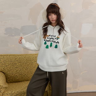 蕾蕾 胸前圣诞图案宽松连帽针织毛衣 圣诞家族