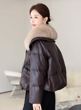 棕色绵羊皮羽绒服女2026新款真皮白鹅绒狐狸毛领加厚皮衣短款皮草
