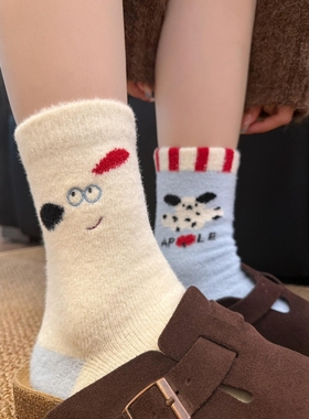 可爱澳绒wawa~小表情萌化了！完全戳中审美~冬日bi备保暖中筒袜！