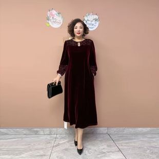 真丝绒连衣裙2025春季新款奢华洋气裙子大码高级感妈妈打底裙