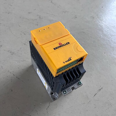 1x Baumüller b maxXX 1000 BM1413-01-00-00-01 30093880 Umric