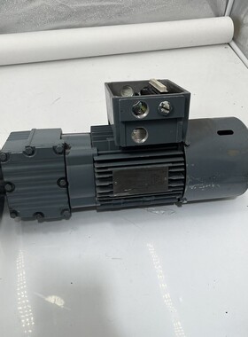 SEW RF17DT80N4/BMG/MM11 PARALLEL GEAR MOTOR RPM 290/64 RATIO