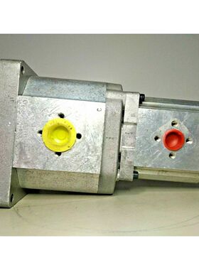Pompe Hydraulique Sundstrand TAW4NN/106R531BD Couplée Avec