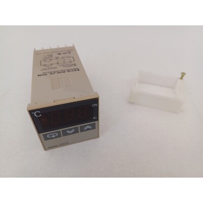Omron Temperaturregler E5CSR1KJXDIN