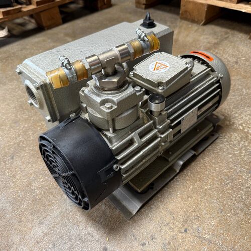 1x Busch R5 KB 0040 D IZ0 2hPa Vakuumpumpe