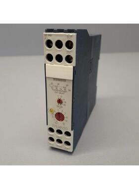 7PU45202BB30 - SIEMENS - 7PU4520-2BB30 / Relais Timer Used