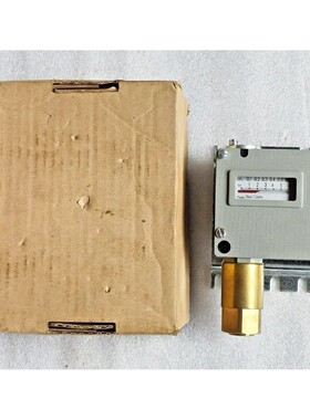 TRAFAG Sensori Controlli 900.2376.924 Pressostato 0 4 BAR 90