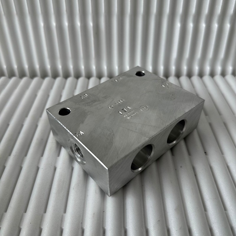 1x sun hydraulik YET 9LP9 G1 Ventilgeh?use