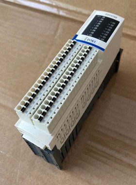 1x Schneider Electric Advantys STB DDO 3705 24VDC OUT 16pt s