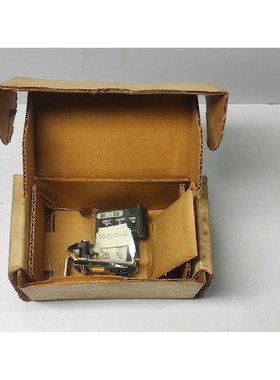 Siemens 3VF9421-1CG10 Bobina Sottotensione Rilascio Per 3VF4