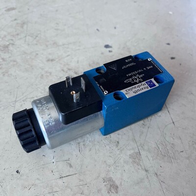 1x Rexroth 4WE6Y61/EG24K4 *00554751* Wegeventil Magnetventil