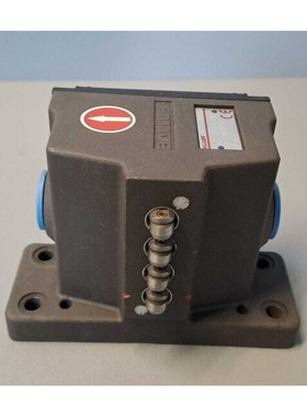 BNS813D04 - Balluff - BNS813-D04-R12-62-10-01/Switches End R