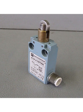 XCMA102T300 - Telemecanique - XCM-A102T300/Switch Of Positio