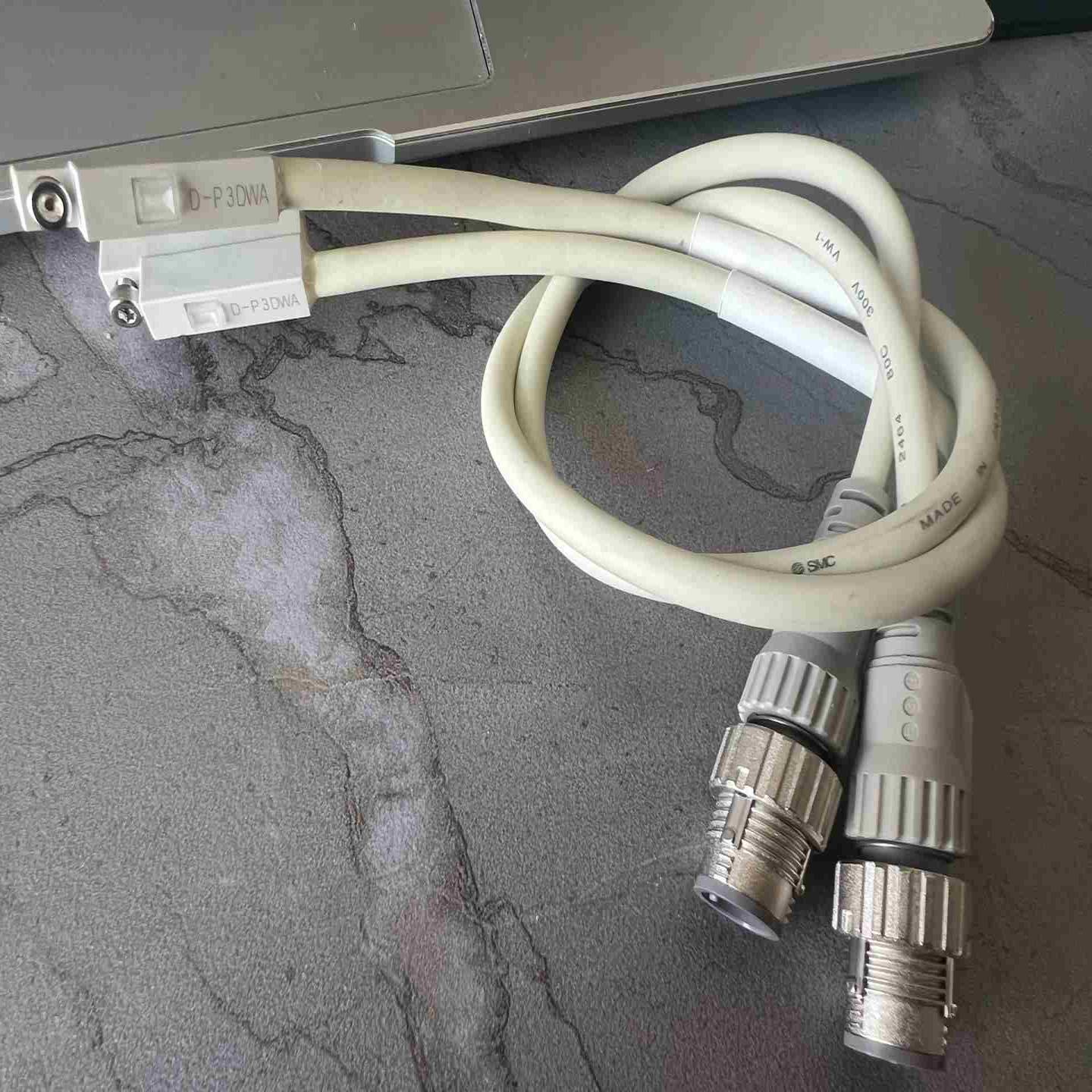 SMC磁性开关 D-P3DWA就2条 105个议价