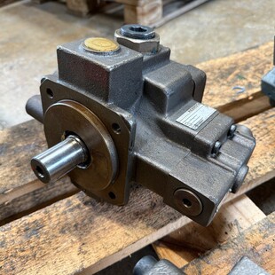 1x Rexroth 1PV1V4-17/20RA01MC160N0-A17 *454592/7* Hydraulikp