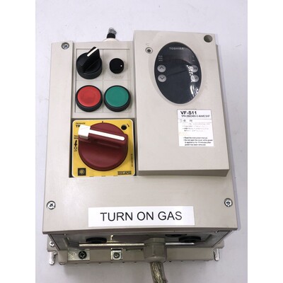 TOSHIBA VF-S11S-2004PLE-WP(5) TRANSISTOR INVERTOR 0.4KW-1.3K