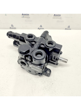 Kyb Kayaba 21010-30407 Hydraulic control valve - NEW