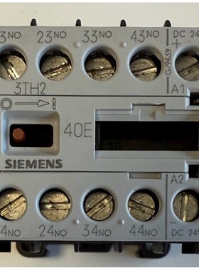 Siemens Hilfsschütz / 24V DC / / 4x NO / 3TH2040-0BB4