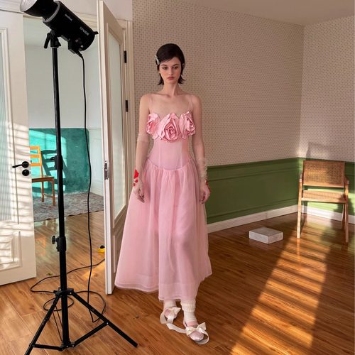 粉色百褶新品立体玫瑰花原创设计