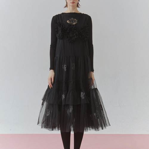 毛哩荷叶边拼接不规则中式网纱裙