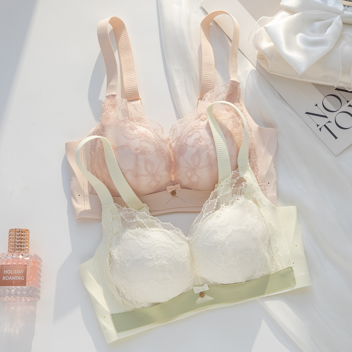 2026新舒适小胸聚拢蕾丝按摩樱桃杯无钢圈无软骨小胸显大文胸胸罩