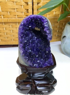 天然乌拉圭原矿紫晶镇摆件颗粒饱满颜色浓郁方解石紫晶牙闪紫晶洞