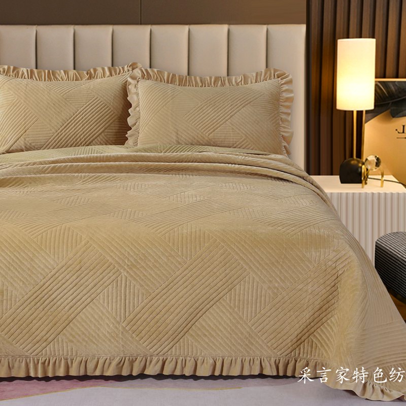 冬季欧式高档加厚牛奶绒床盖三件套 2025新款绗缝被榻榻米垫床单
