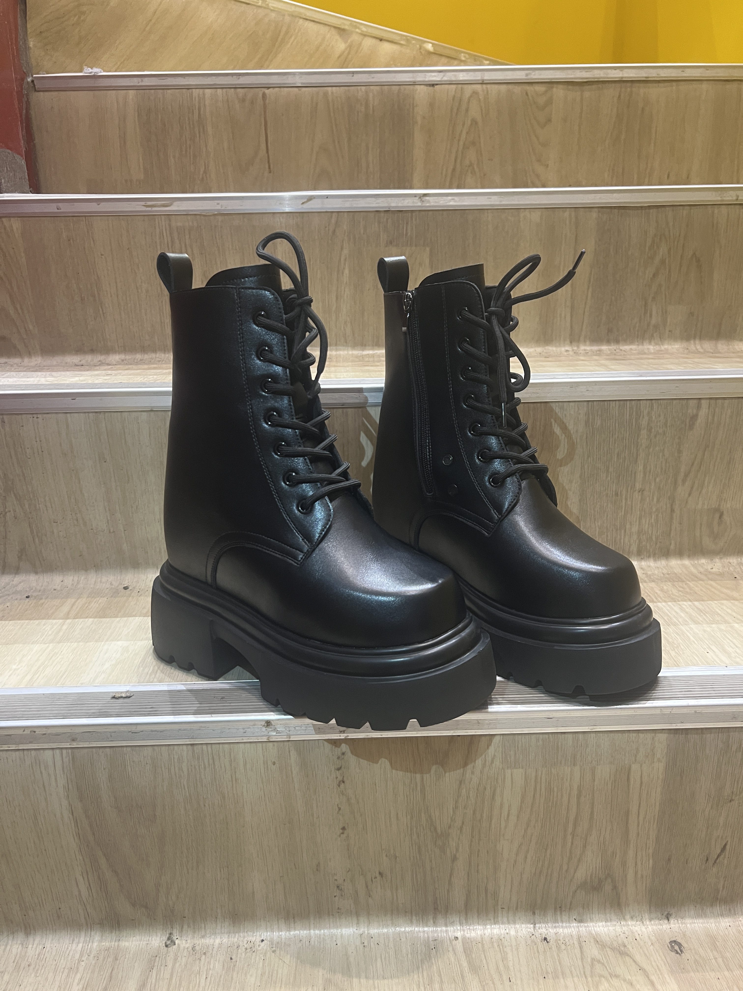 thumbnail for Mido 5 group invisible height increase 16.5CM Martin boots COS height increase shoes plus size men's and women's height increase boots two-dimensional