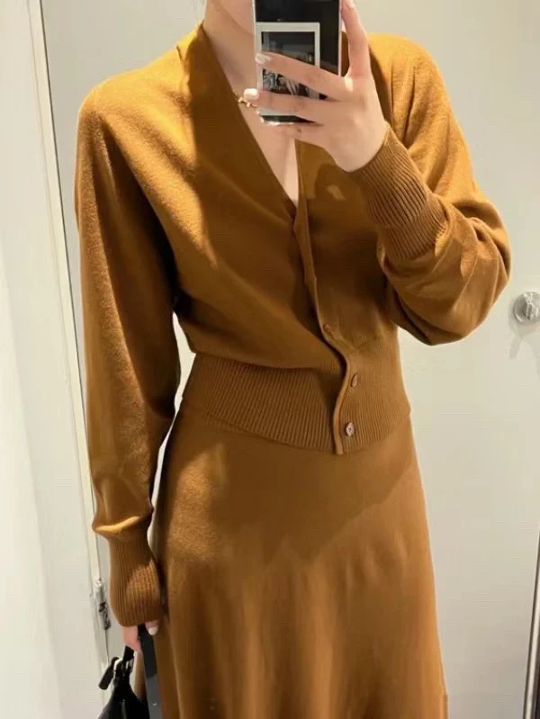 秋季长袖开衫羊毛混纺v领