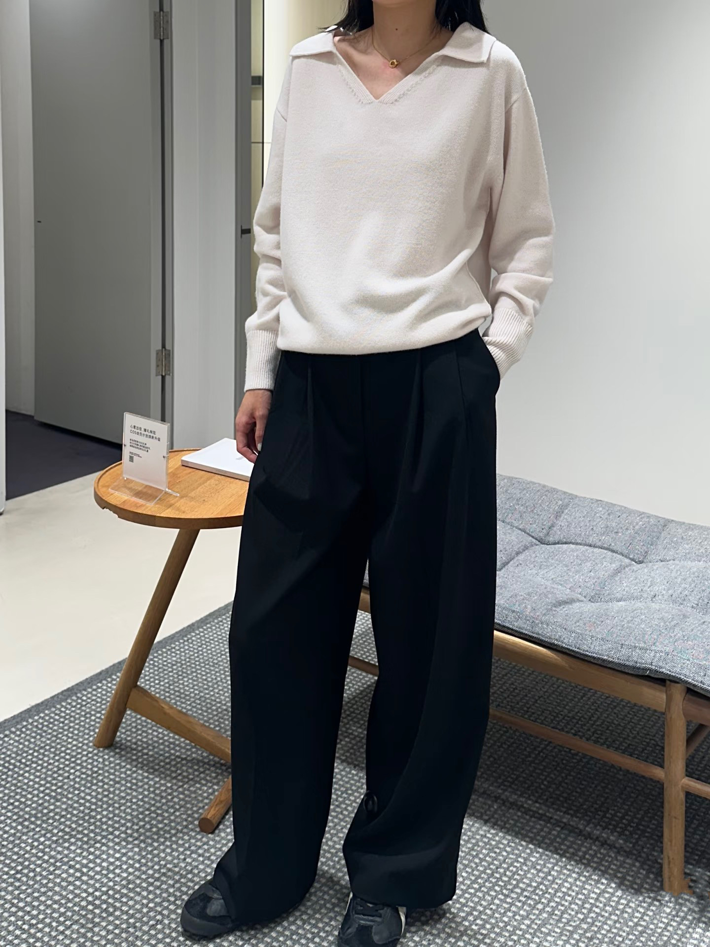 纯色polo领长袖羊毛针织衫