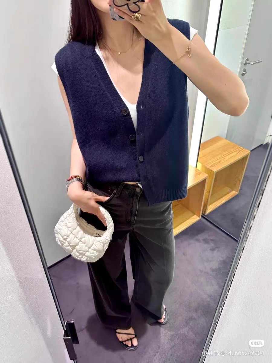 原 C女装标准版型羊绒混纺单排l扣V领针织背心秋季新品