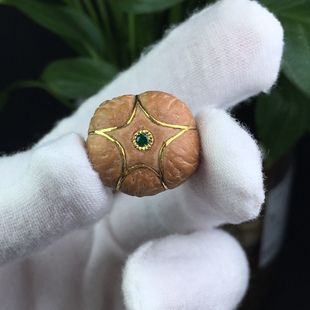 米奇文玩镶嵌24k金绿宝石五星上将菩提，尺寸20.6mm  厚度14mm