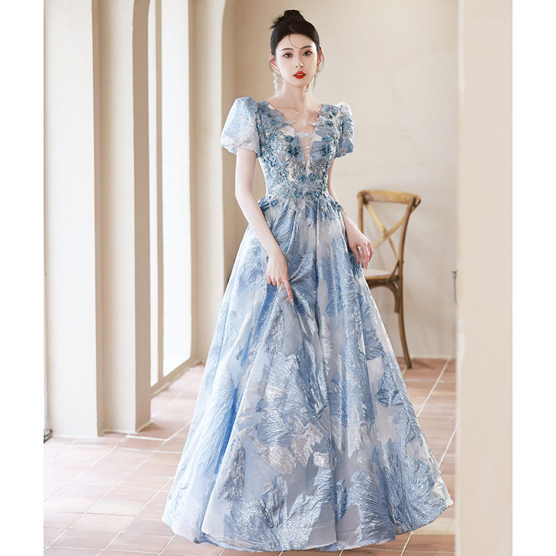 蓝色晚礼服裙高端轻奢小众大气上档次2026新款高级感女晚宴主持人