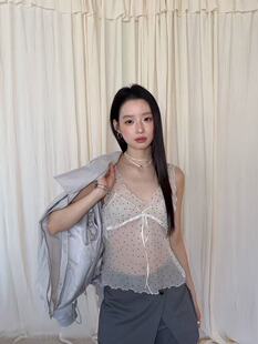 waitmore2026夏欧美性感低胸V领无袖 背心女辣妹抽褶系带镂空波点