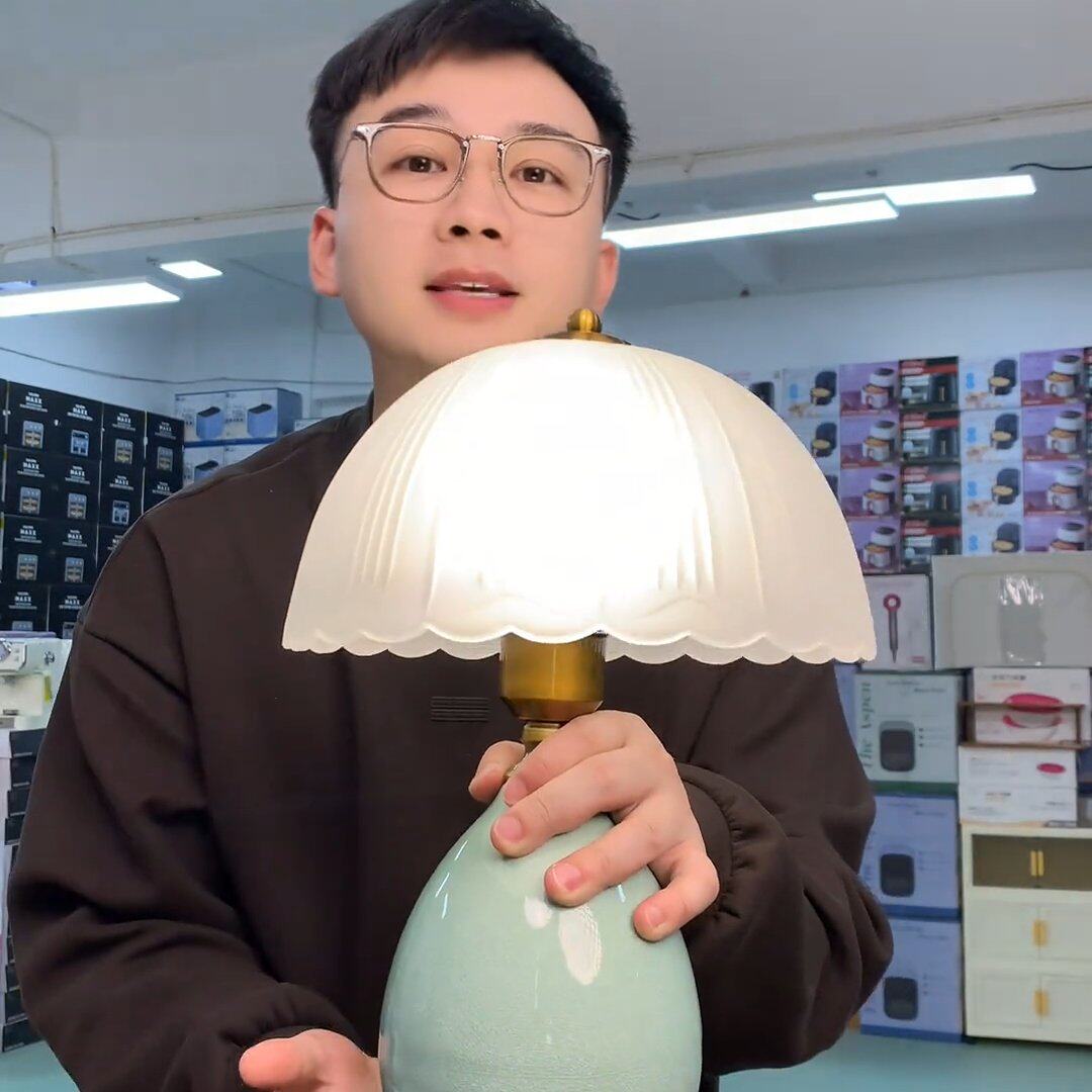 北欧美式轻奢复古台灯特价清仓创意卧室床头书房高级感新款爆款