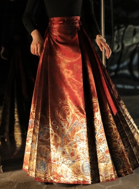 红色重工马面裙半身裙国风明制汉服订婚婚服加长高级敬酒服小个子