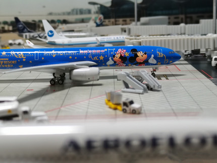 东航迪士尼号达菲联盟号47CM\20cm礼品米奇空客A330飞机模型