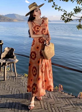 适合去泰国旅游穿搭海边度假气质印花v领连衣裙波西米亚沙滩裙夏