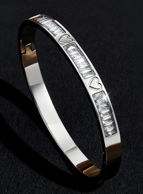 不锈钢热卖四叶草镶双排钻女款手镯 钛钢欧美不掉色时尚手镯