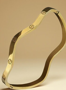 钛钢不掉色欧美经典女款卡扣波浪形不锈钢镶钻手镯高级感时尚