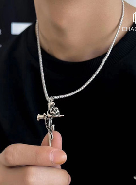 玫瑰十字架钛钢项链男轻奢痞帅欧美风配饰高级感时尚个性小众饰品