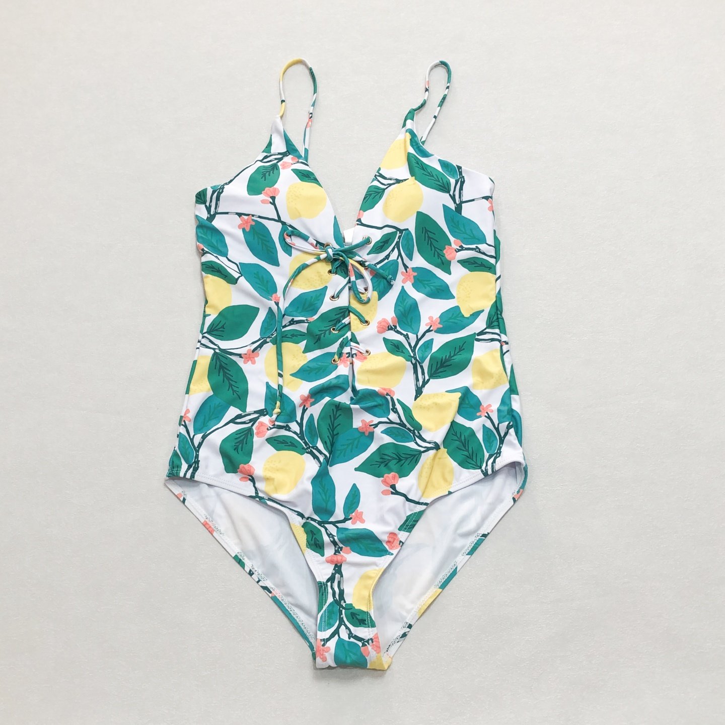 666外贸 连体三角泳衣女深V系带防晒度假高级感温泉游泳装