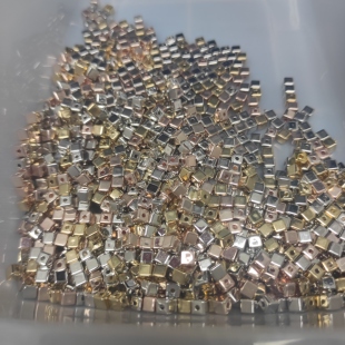 (15元包邮)100个卡4ccb方块91-010