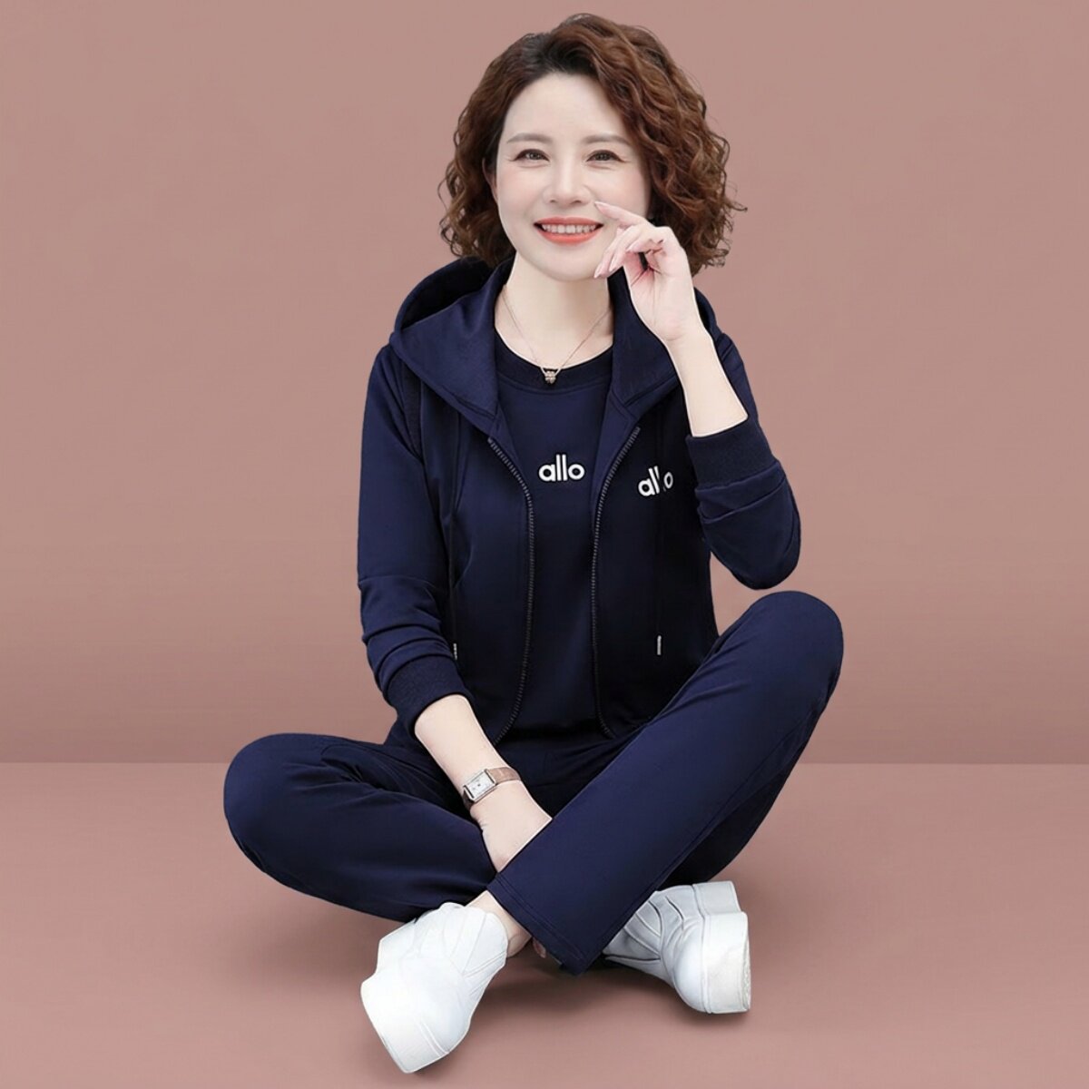 休闲运动套装女2026春秋中年妈妈马甲卫衣松紧裤三件套时尚减龄
