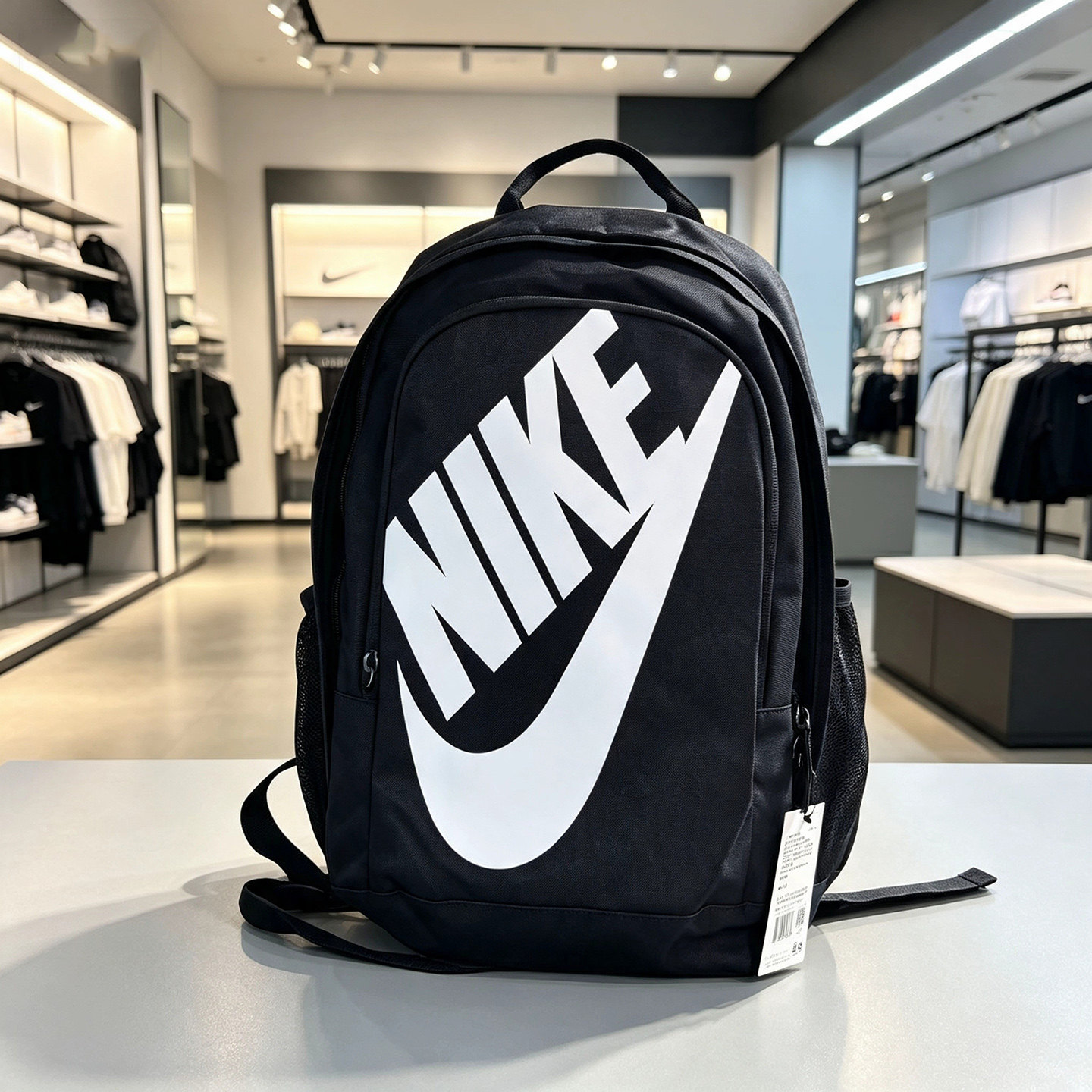 Nike耐克大容量运动旅行双肩包