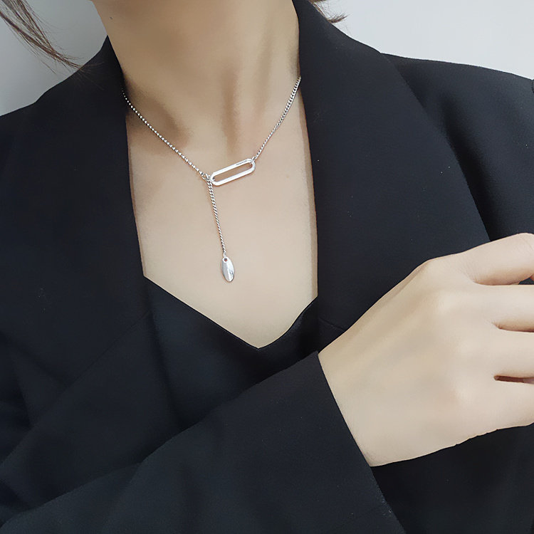 时尚回形别针造型吊坠轻奢项链藏银饰流苏锁骨链ins性冷淡风百搭