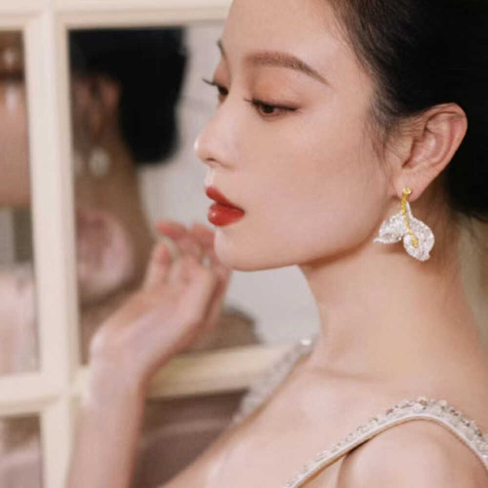 倪妮同款黄色鱼尾耳环女高级感两戴可拆卸小众耳钉晚宴礼服银针